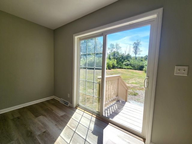 704 Brattleboro Rd, Bernardston, MA 01337