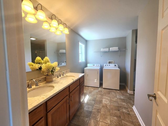 704 Brattleboro Rd, Bernardston, MA 01337