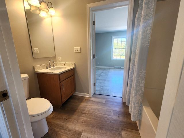 704 Brattleboro Rd, Bernardston, MA 01337