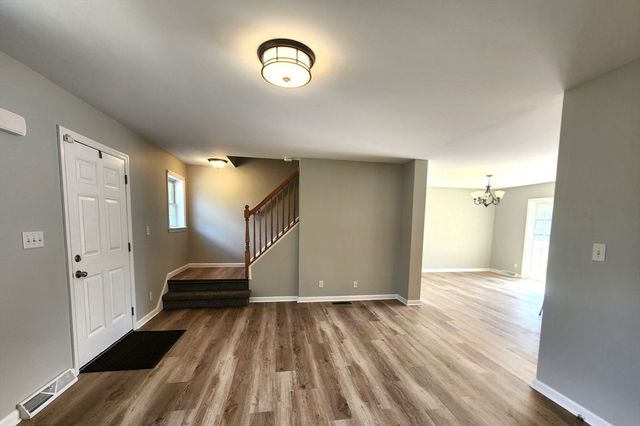 704 Brattleboro Rd, Bernardston, MA 01337