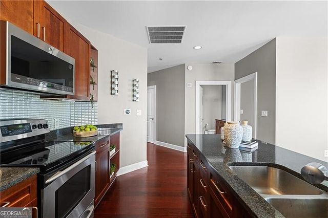 325 E Paces Ferry Road NE 1711, Atlanta, GA 30305