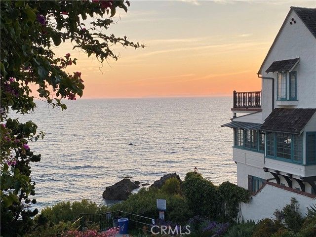 274 Diamond Street, Laguna Beach, CA 92651