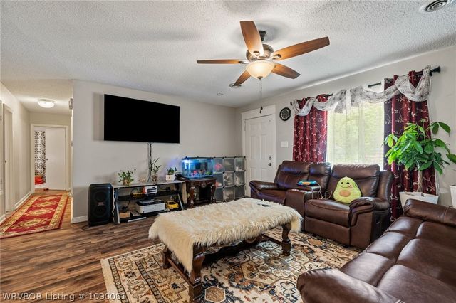 1511 9th Street, Barling, AR 72923