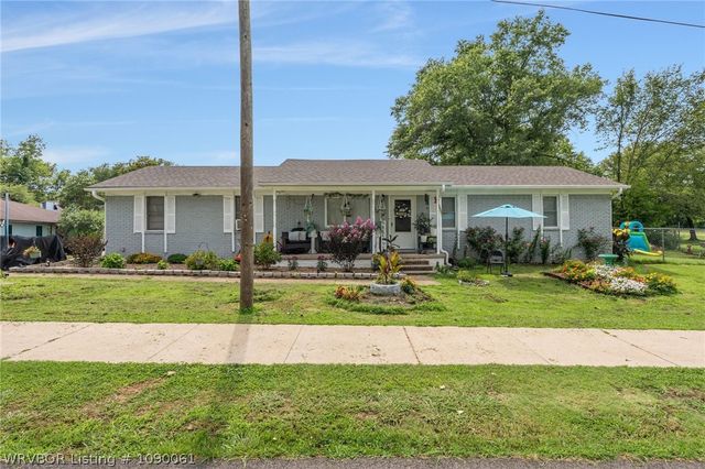 1511 9th Street, Barling, AR 72923