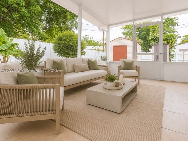 307 N 28th Ave -, Hollywood, FL 33020