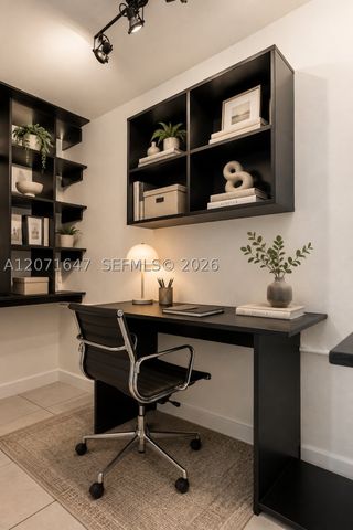 307 N 28th Ave -, Hollywood, FL 33020