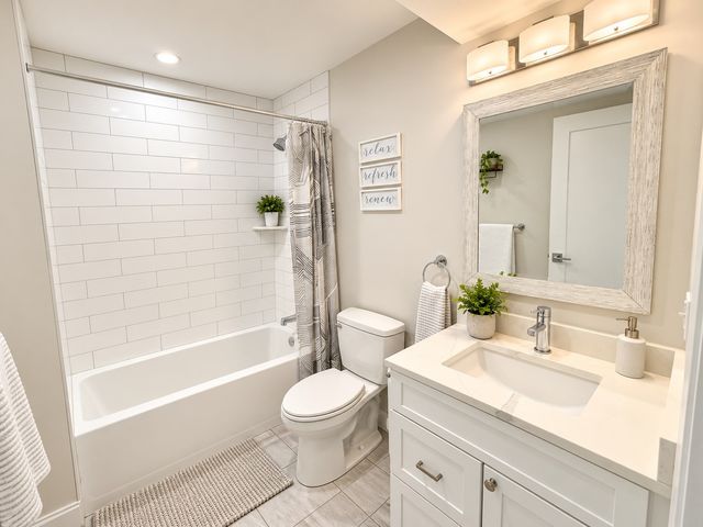 7 Saco Street 6, Boston, MA 02122