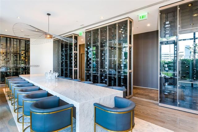 650 NE 32nd St 4105, Miami, FL 33137