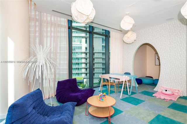 650 NE 32nd St 4105, Miami, FL 33137