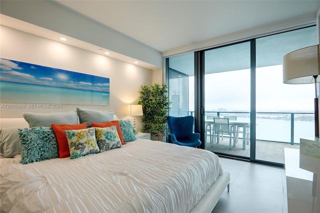 650 NE 32nd St 4105, Miami, FL 33137