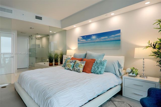 650 NE 32nd St 4105, Miami, FL 33137