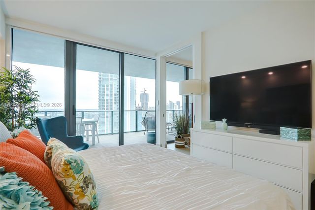 650 NE 32nd St 4105, Miami, FL 33137