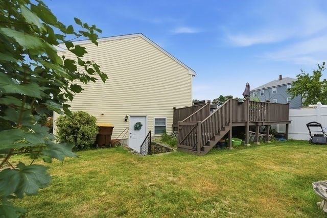 105 Lawrence St, Fall River, MA 02721
