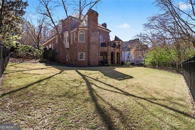 1645 Misty Oaks Drive, Atlanta, GA 30350