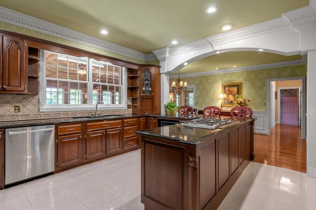 870 McMeekin Place, Lexington, KY 40502