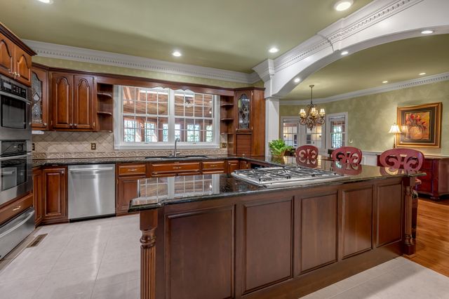 870 McMeekin Place, Lexington, KY 40502