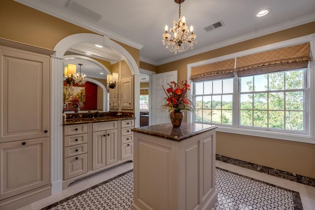 870 McMeekin Place, Lexington, KY 40502