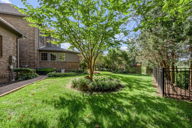 870 McMeekin Place, Lexington, KY 40502