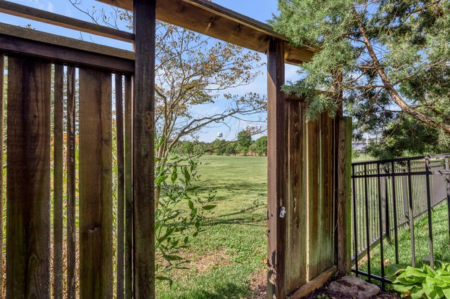 870 McMeekin Place, Lexington, KY 40502