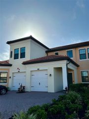 10027 CROOKED CREEK DRIVE 201, Venice, FL 34293