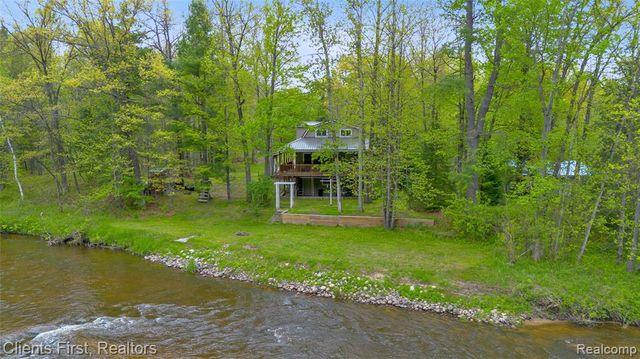 1412 Rifle River Drive, Prescott, MI 48756