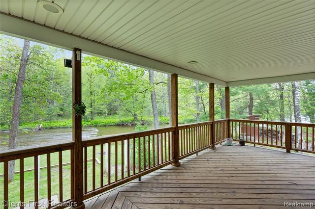 1412 Rifle River Drive, Prescott, MI 48756