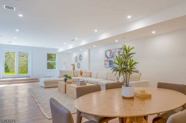 12 Coniston Rd, Millburn Twp., NJ 07078