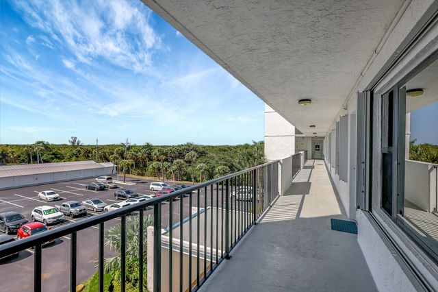 5163 N Highway A1a 418, Fort Pierce, FL 34949