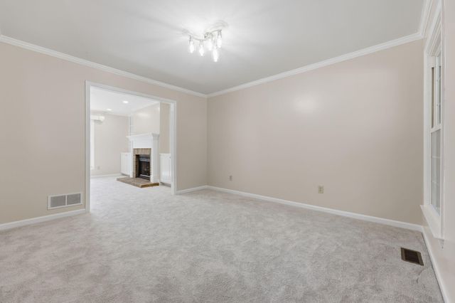 1005 Crimson Creek Drive, Lexington, KY 40509