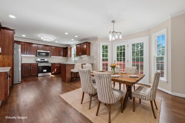 1005 Crimson Creek Drive, Lexington, KY 40509