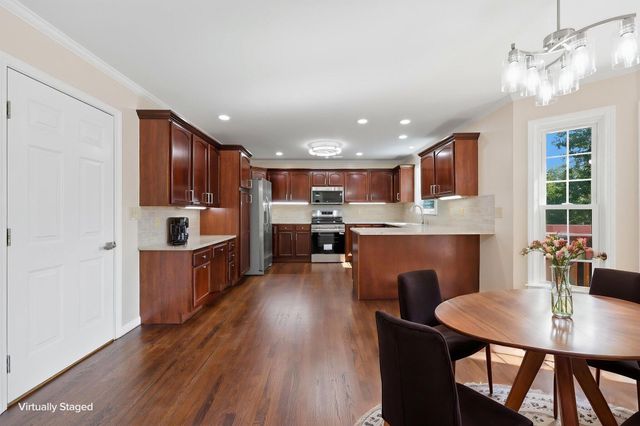1005 Crimson Creek Drive, Lexington, KY 40509