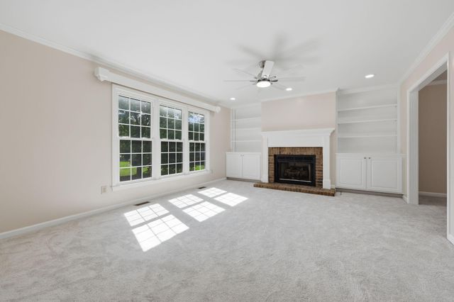 1005 Crimson Creek Drive, Lexington, KY 40509
