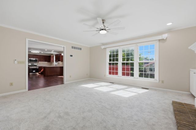 1005 Crimson Creek Drive, Lexington, KY 40509