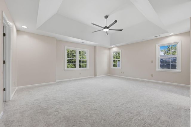 1005 Crimson Creek Drive, Lexington, KY 40509