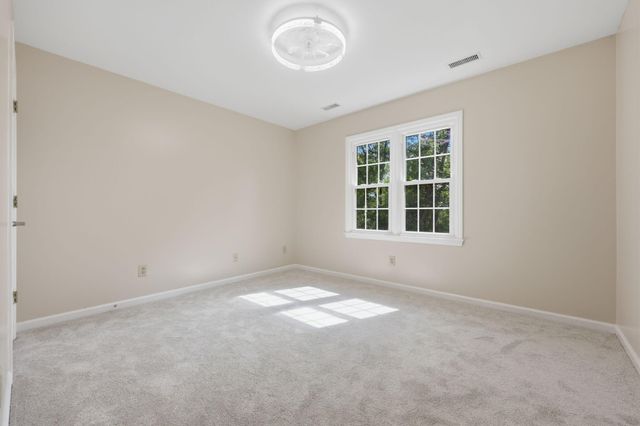 1005 Crimson Creek Drive, Lexington, KY 40509
