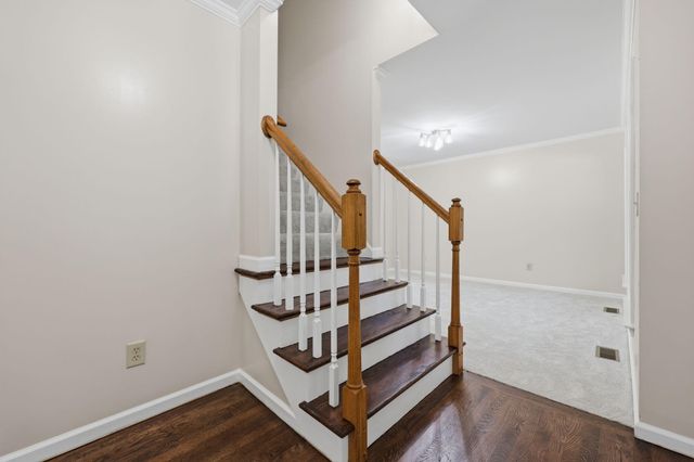 1005 Crimson Creek Drive, Lexington, KY 40509