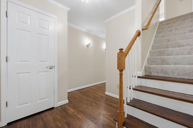1005 Crimson Creek Drive, Lexington, KY 40509