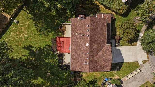 1005 Crimson Creek Drive, Lexington, KY 40509