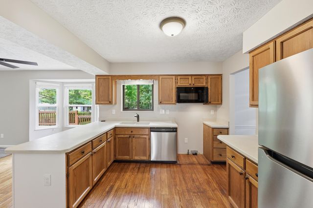 205 Brownsfell Drive, Columbus, OH 43235