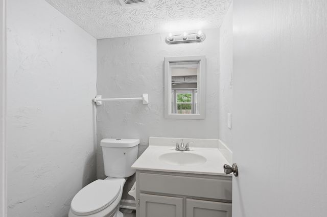 205 Brownsfell Drive, Columbus, OH 43235