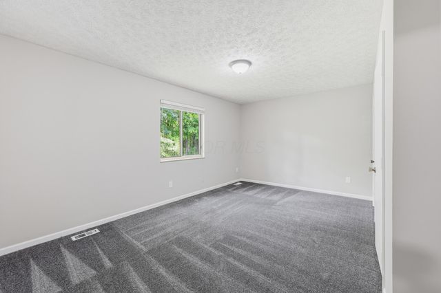 205 Brownsfell Drive, Columbus, OH 43235