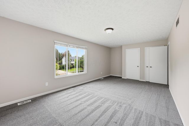 205 Brownsfell Drive, Columbus, OH 43235