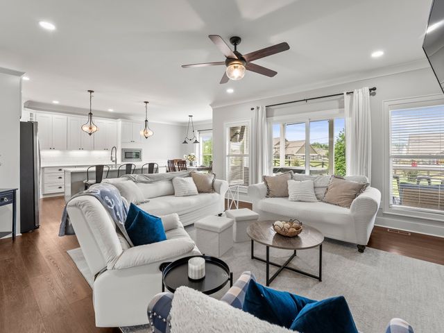 71 Windjammer Ct, Winchester, TN 37398