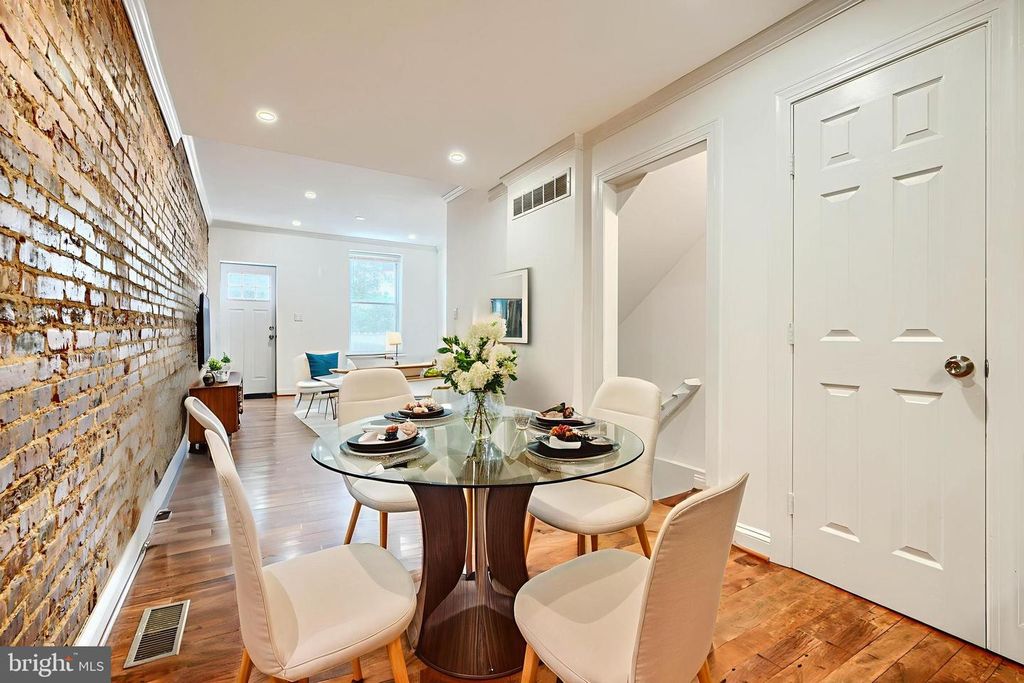 3053 STRICKLAND ST, Baltimore, MD 21223