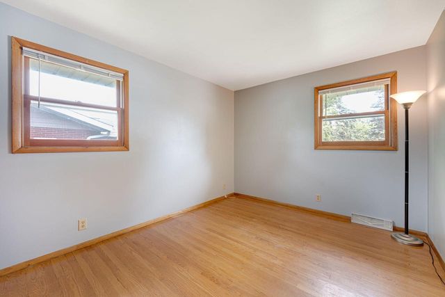 5710 Freedy AVENUE, Mount Pleasant, WI 53406