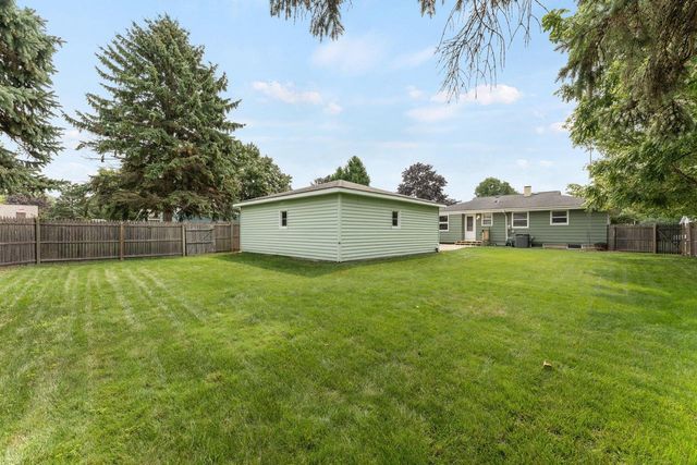 5710 Freedy AVENUE, Mount Pleasant, WI 53406