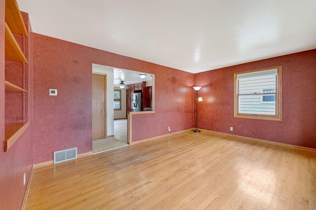 5710 Freedy AVENUE, Mount Pleasant, WI 53406