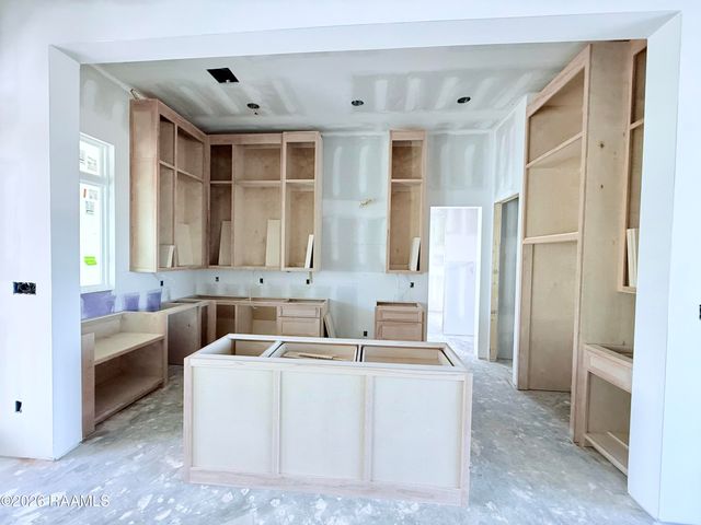 205 Cliffside Drive, Youngsville, LA 70592