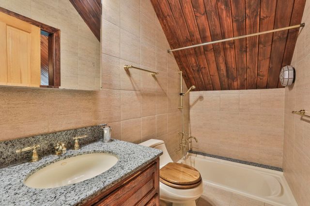 92 Potter Road, Wilton, NH 03086