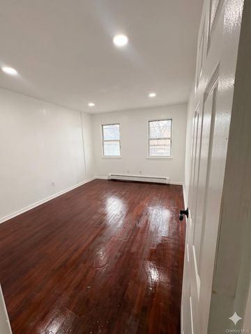 10919 202 2, Saint Albans, NY 11412